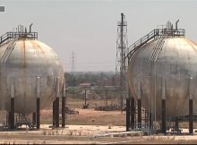 أنباء عن سيطرة قوات حفتر على حقل الشرارة النفطي