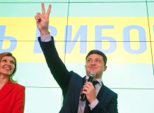 Zelensky to face Poroshenko in Ukraine runoff after early count