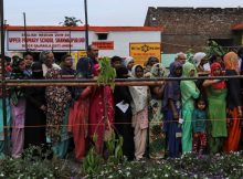 Indians begin voting in second phase of parliamentary election