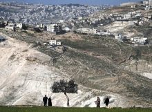 Palestinians ask UN to deploy observer force in West Bank
