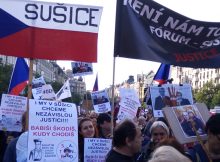 Protests grow against authoritarian slide in Czech Republic